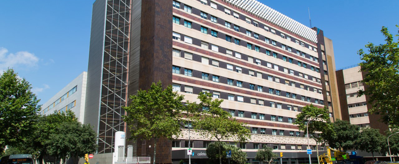 HUSC-Barcelona-fachada-01