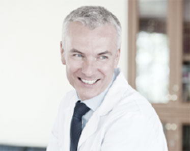 Dr. Jaroslaw Jarek Hernecki