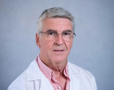 Dr. León González Massieu